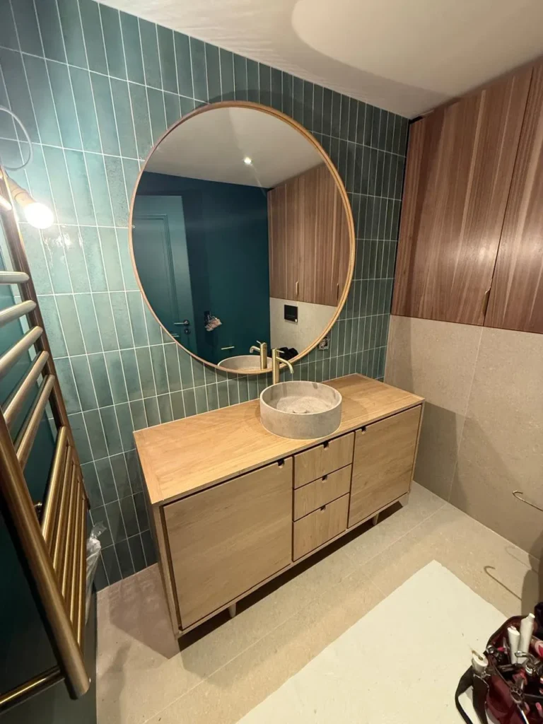 Salle de bains en zellige vert - BA Rénovation, Carouge