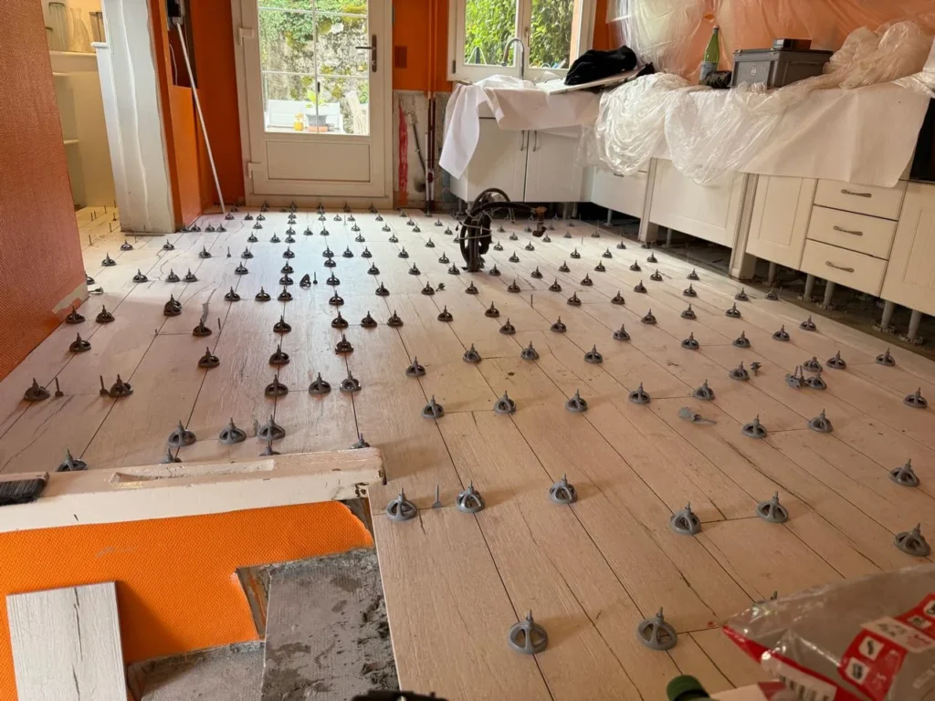 Sols en carrelage effet bois - BA Rénovation, Carouge